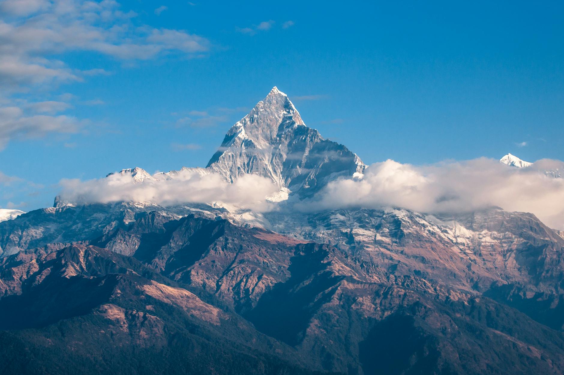 gray and brown mountain